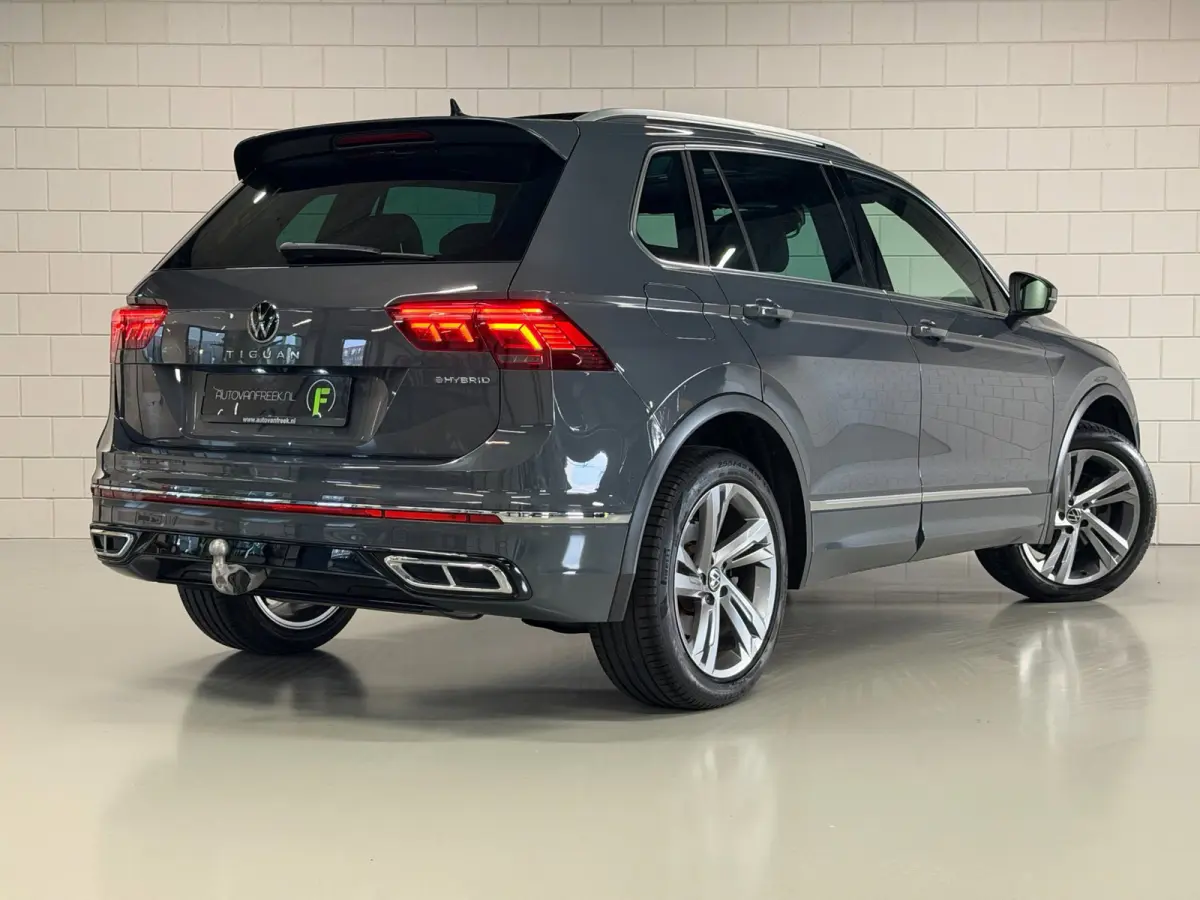 1.4 TSI eHybrid R-Line Business+ Platinum | PANO | TREKHAAK ELEK. | 1E EIG | DEALER | ACC | KEYLESS