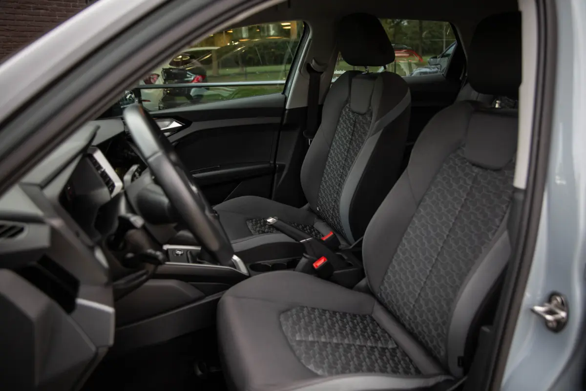 30 TFSI Pro Line S , Led, Pijlgrijs, Apple carplay, Cruise control,