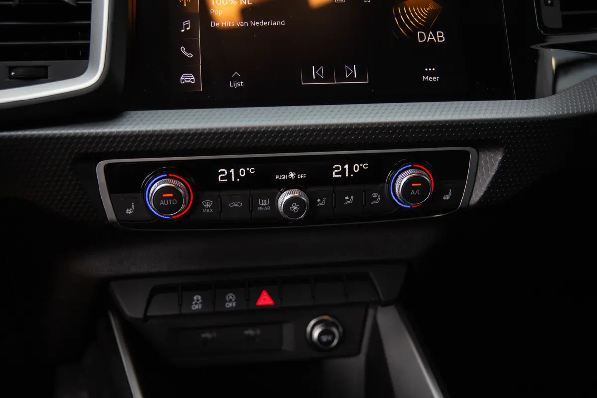 30 TFSI Pro Line S , Led, Pijlgrijs, Apple carplay, Cruise control,