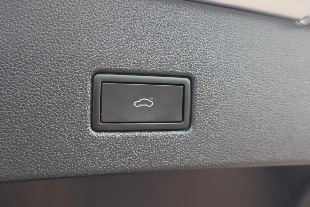 1.5 TSI 150pk R-Line TREKHAAK | Achteruitrijcamera | Apple Carplay/Android Auto|telefoonintegratie premium | Cruise control adaptief