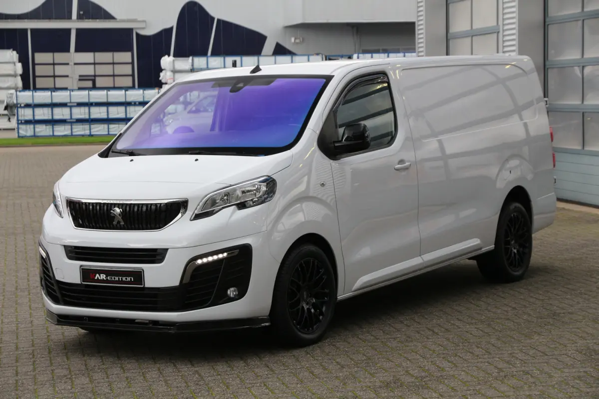 2.0 BlueHDI 180 | Aut. | L3 | Keyless | Standkachel | Navi | Clima..