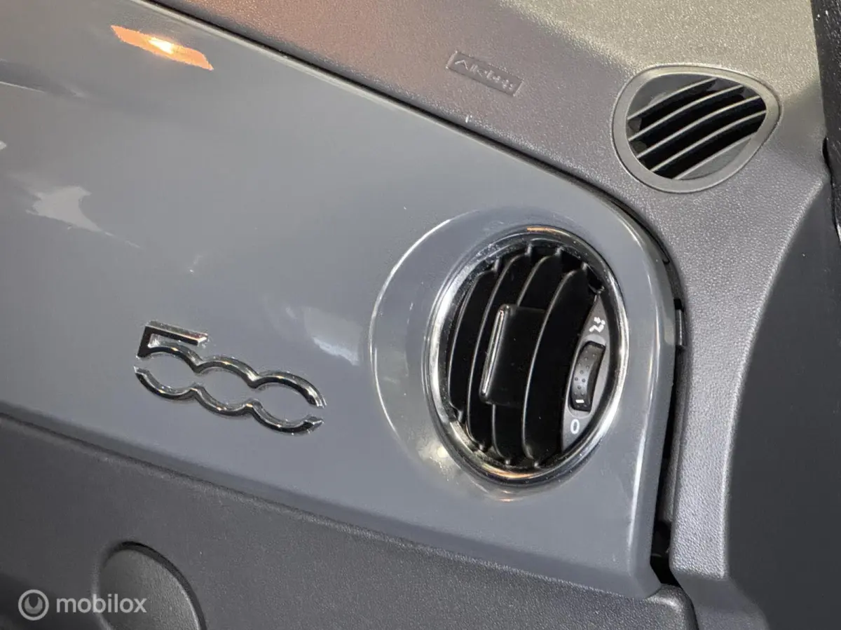 1.0 TwinAir [ NAP Carplay Abarth velgen LED ]