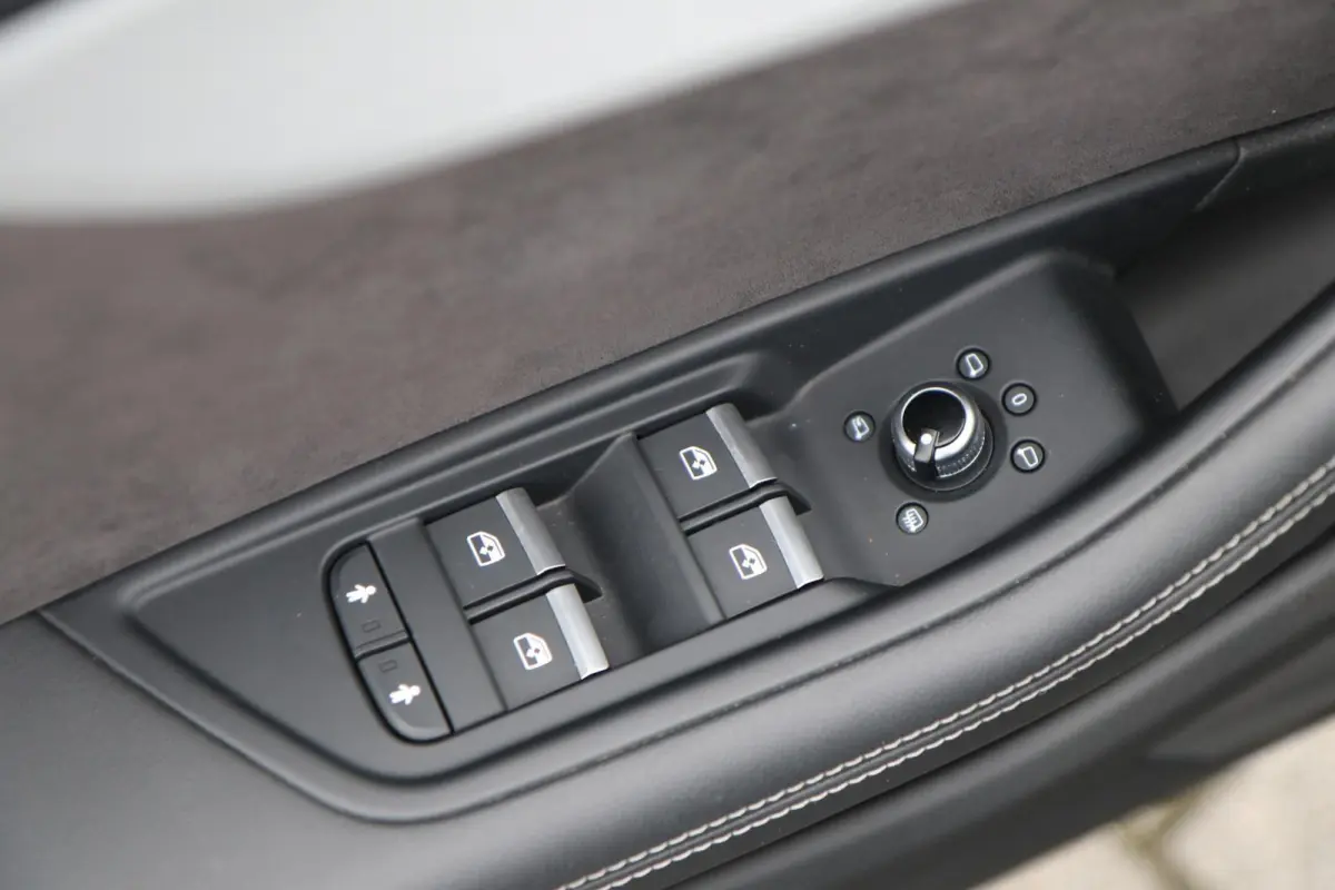 40 TFSI 190pk S edition | Panoramadak | Matrix LED | Stoelverwarming | Apple Carplay/Android Auto