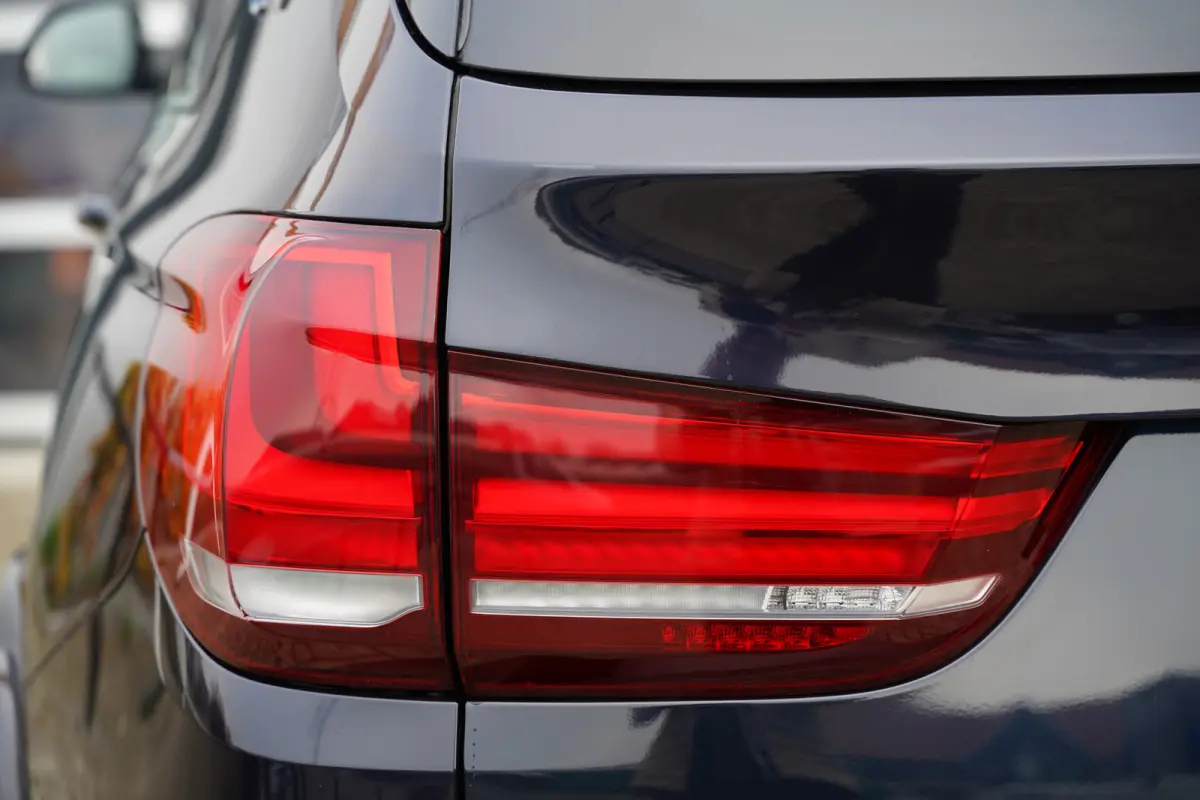 xDrive40e iPerformance High Executive 358pk | M Sportpakket | Achteruitrijcamera | Elektrisch bedienbare achterklep | LED koplampen | Navigatiesysteem full map | Trekhaak elektrisch bedienba