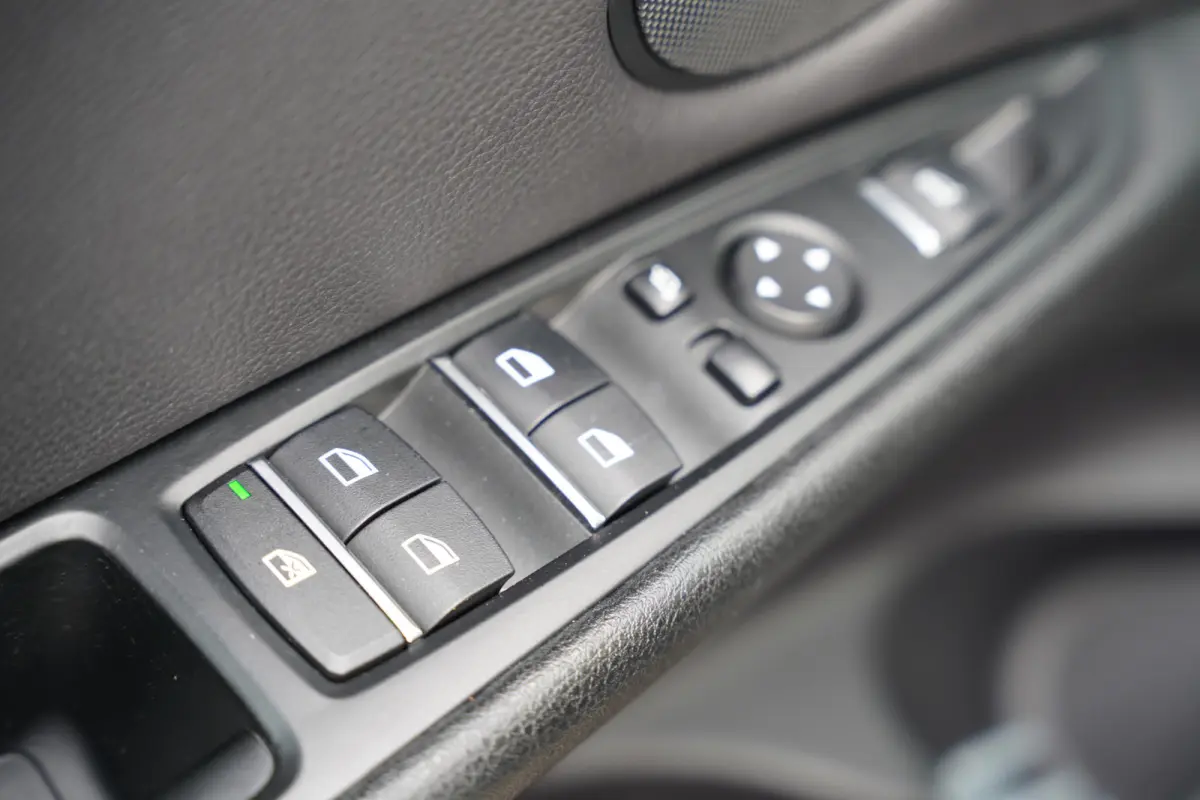 xDrive40e iPerformance High Executive 358pk | M Sportpakket | Achteruitrijcamera | Elektrisch bedienbare achterklep | LED koplampen | Navigatiesysteem full map | Trekhaak elektrisch bedienba