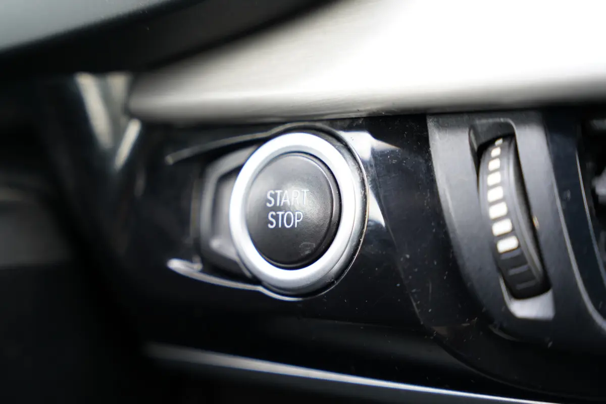 xDrive40e iPerformance High Executive 358pk | M Sportpakket | Achteruitrijcamera | Elektrisch bedienbare achterklep | LED koplampen | Navigatiesysteem full map | Trekhaak elektrisch bedienba