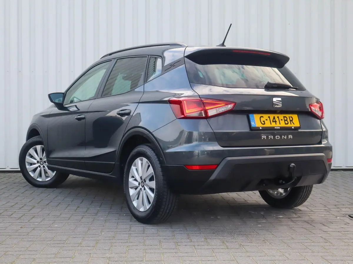 1.0 TSI 95pk Style Business Intense | Trekhaak | Navigatie | Achteruitrijcamera