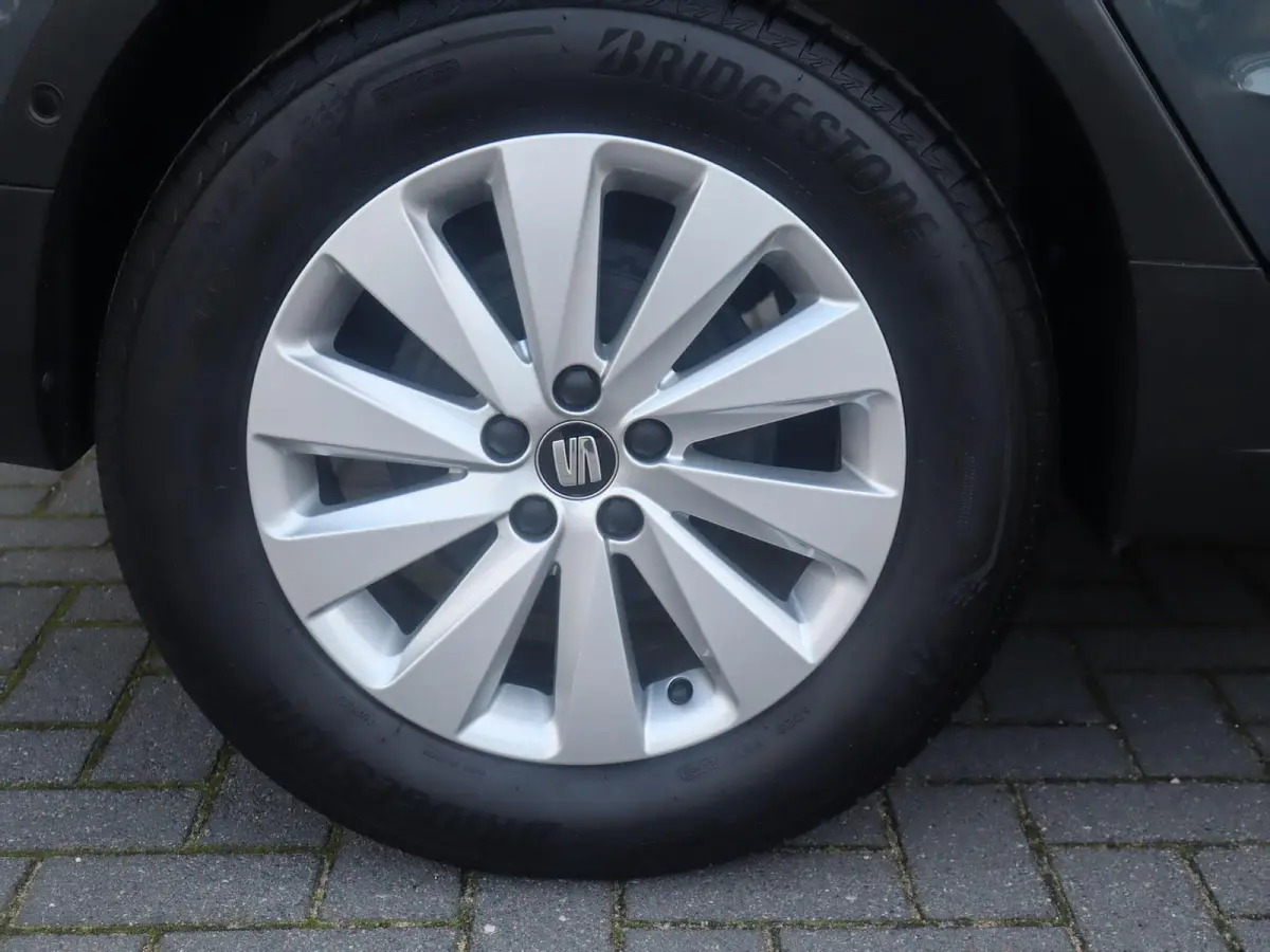1.0 TSI 95pk Style Business Intense | Trekhaak | Navigatie | Achteruitrijcamera