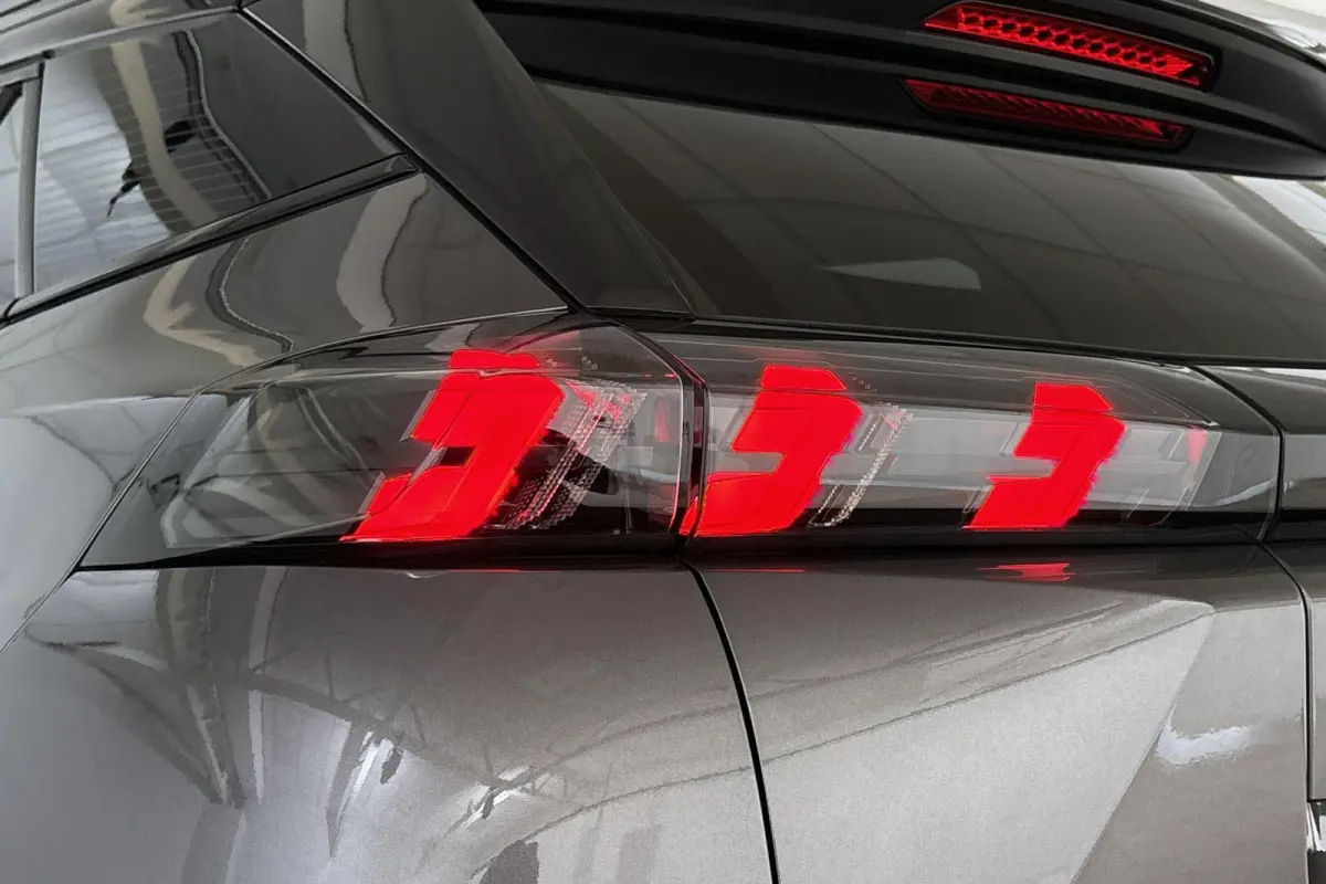 1.2 PureTech GT Camera Navi LED Koplampen