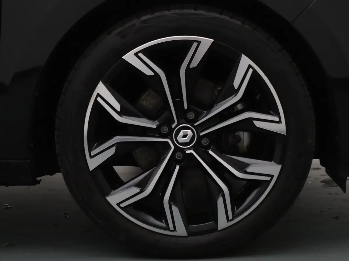 145pk E-Tech Hybrid Techno