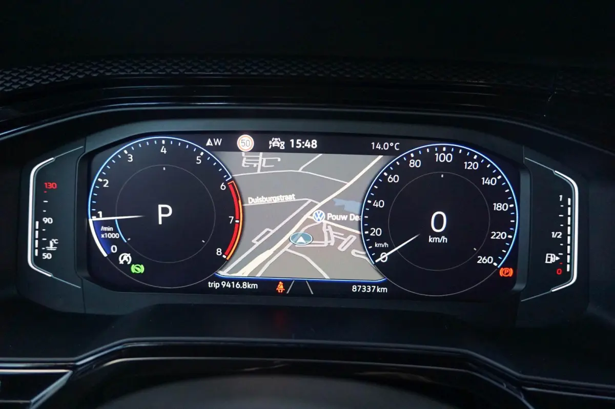 1.0 TSI 95pk DSG Life Business | Stoelverwarming | Navigatie | Climatronic