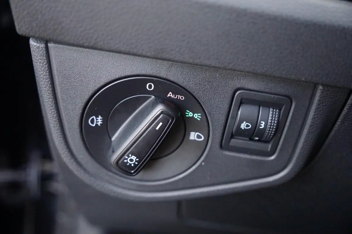 1.0 TSI 95pk DSG Life Business | Stoelverwarming | Navigatie | Climatronic