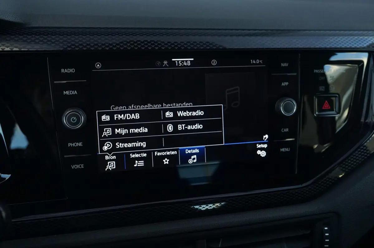 1.0 TSI 95pk DSG Life Business | Stoelverwarming | Navigatie | Climatronic