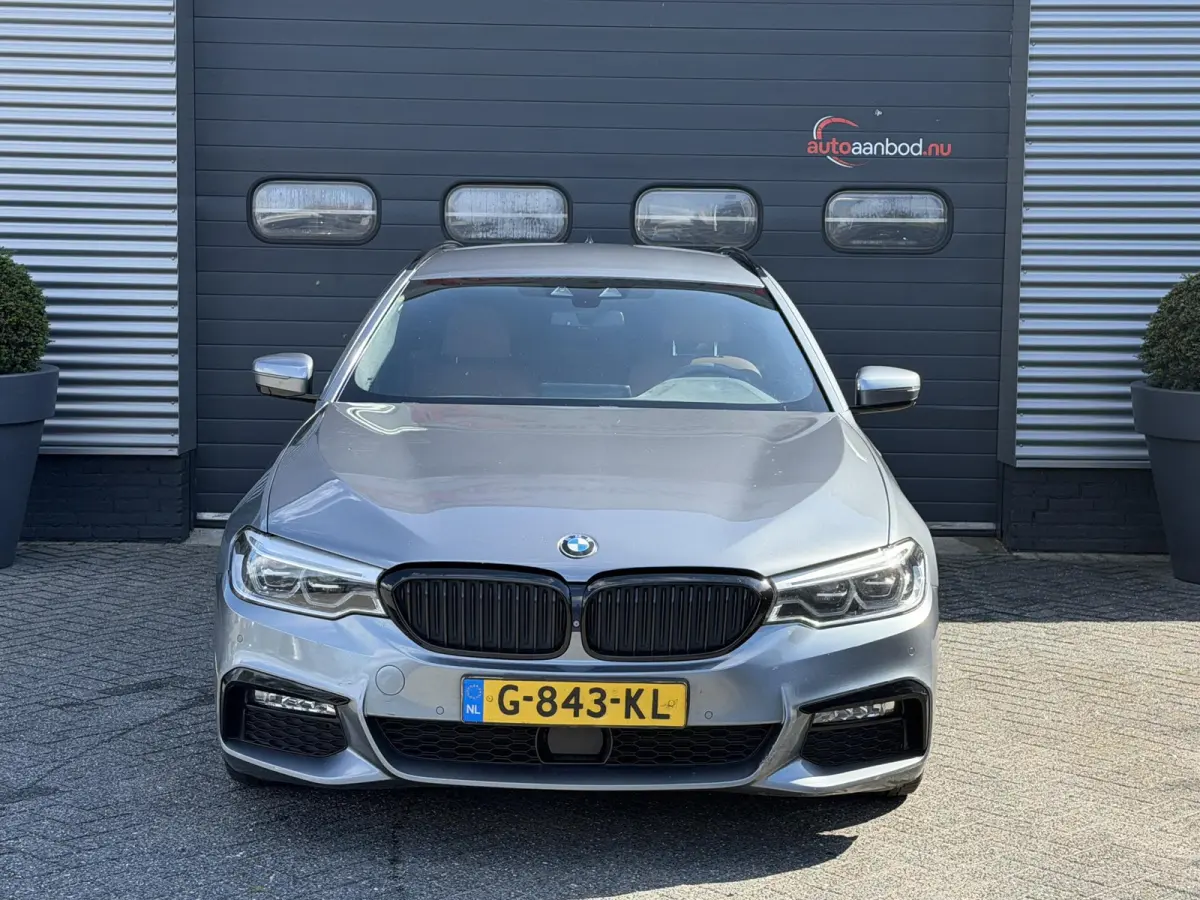530d High Executive M-Sport | 360* Camera | Harmon Kardon | Navigatie | Stoelverwarming |