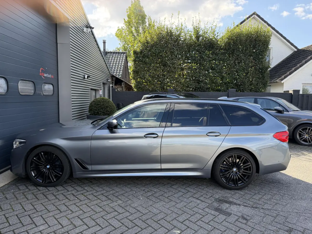 530d High Executive M-Sport | 360* Camera | Harmon Kardon | Navigatie | Stoelverwarming |