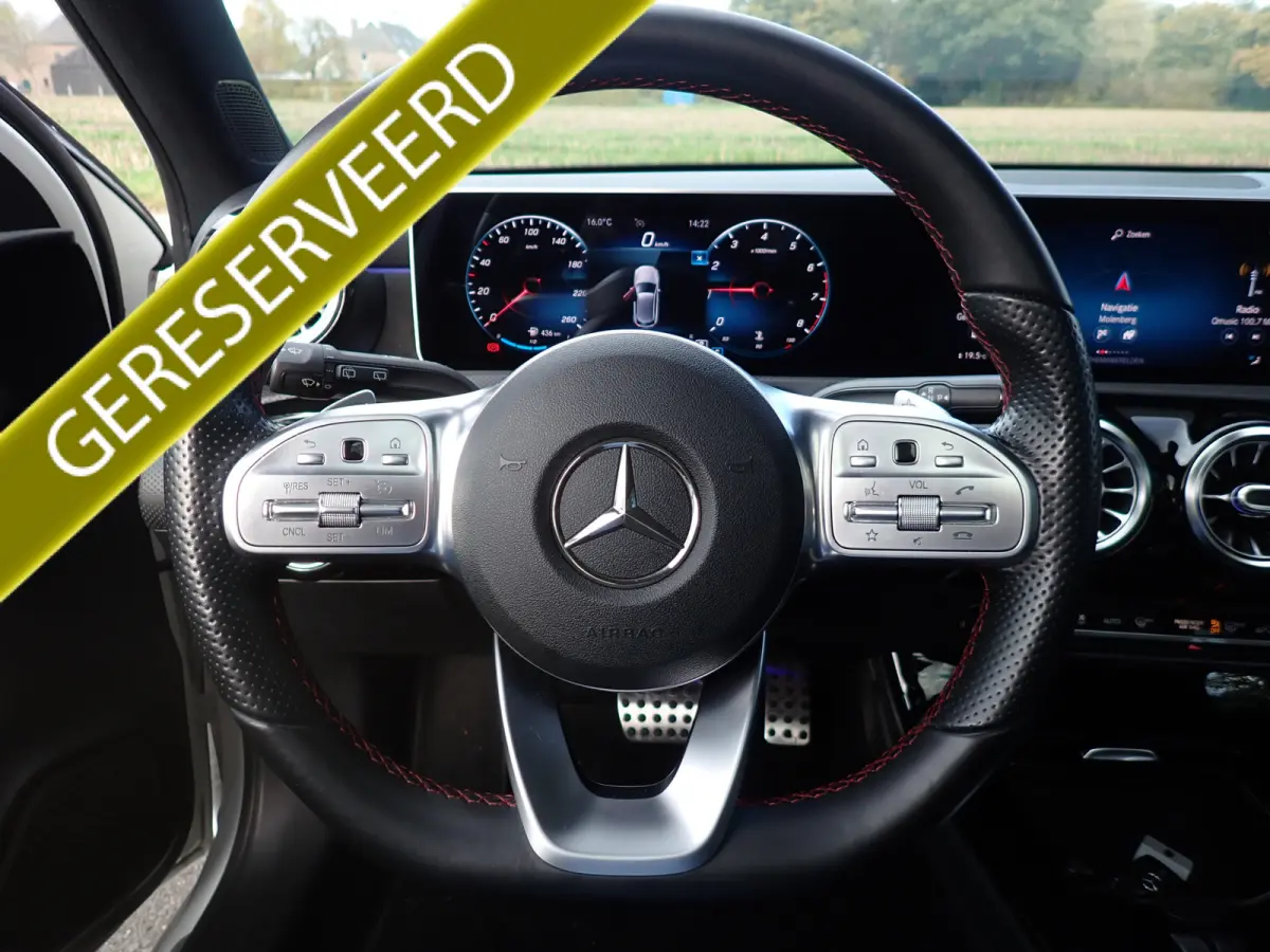200 AMG / PANODAK / SFEERVERLICHTING / CAMERA / CRUISE / NAVI
