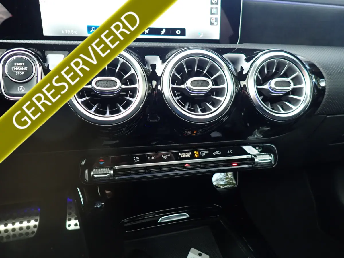 200 AMG / PANODAK / SFEERVERLICHTING / CAMERA / CRUISE / NAVI