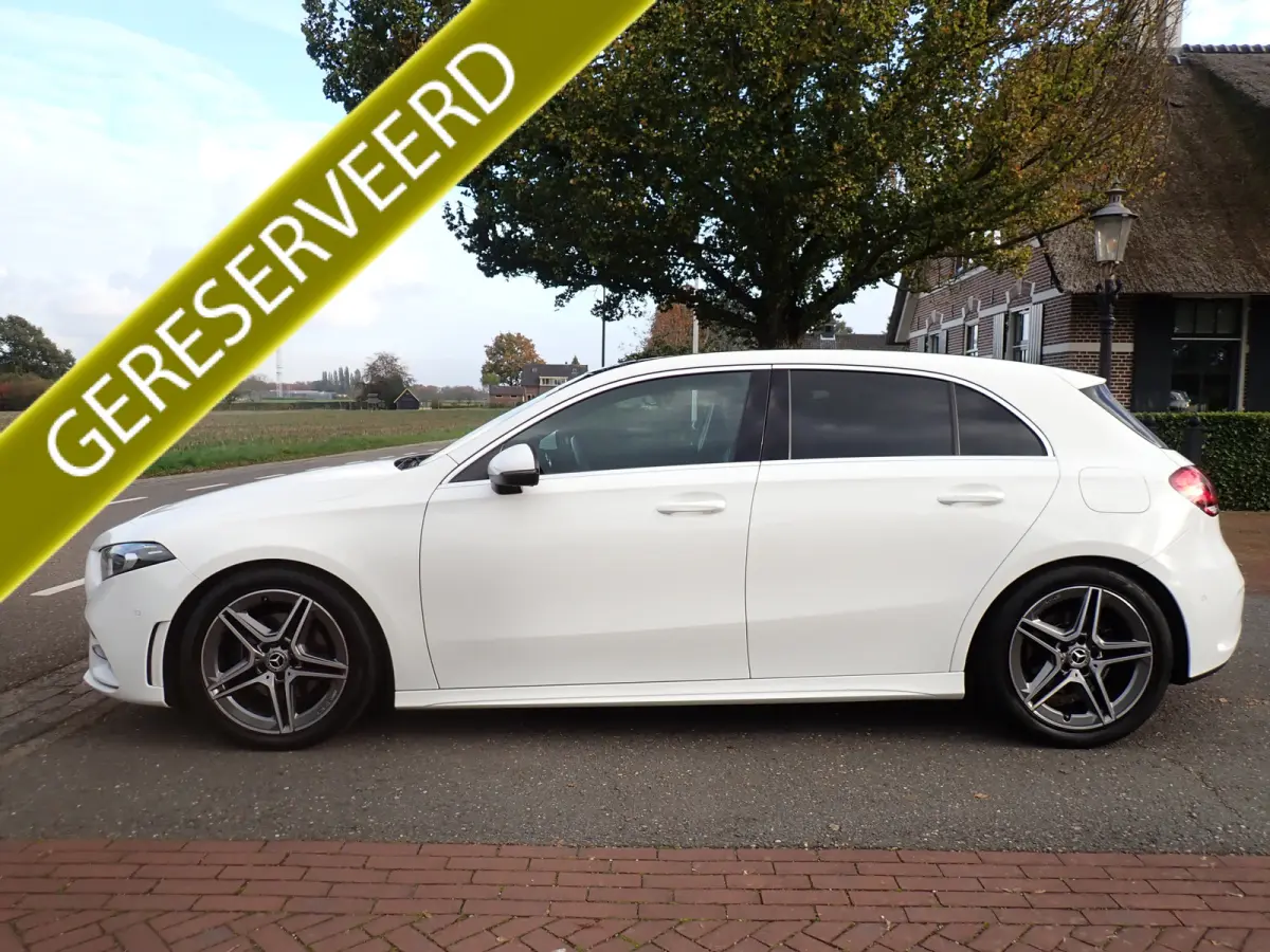200 AMG / PANODAK / SFEERVERLICHTING / CAMERA / CRUISE / NAVI