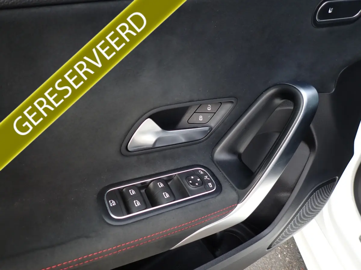 200 AMG / PANODAK / SFEERVERLICHTING / CAMERA / CRUISE / NAVI