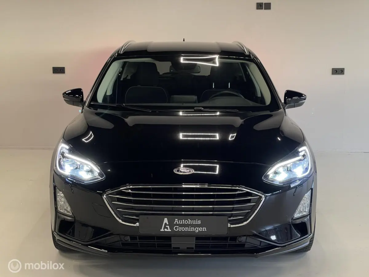 Titanium Business | ACC | Keyless | Stoel- & Stuurverwarming | LED | CarPlay