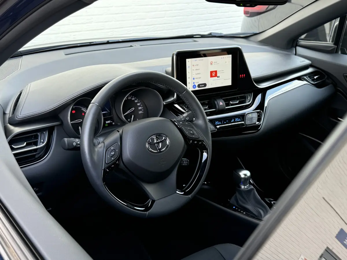 1.8 Hybrid Team D | ACC | CarPlay | Camera | Keyless | LED | 18 inch