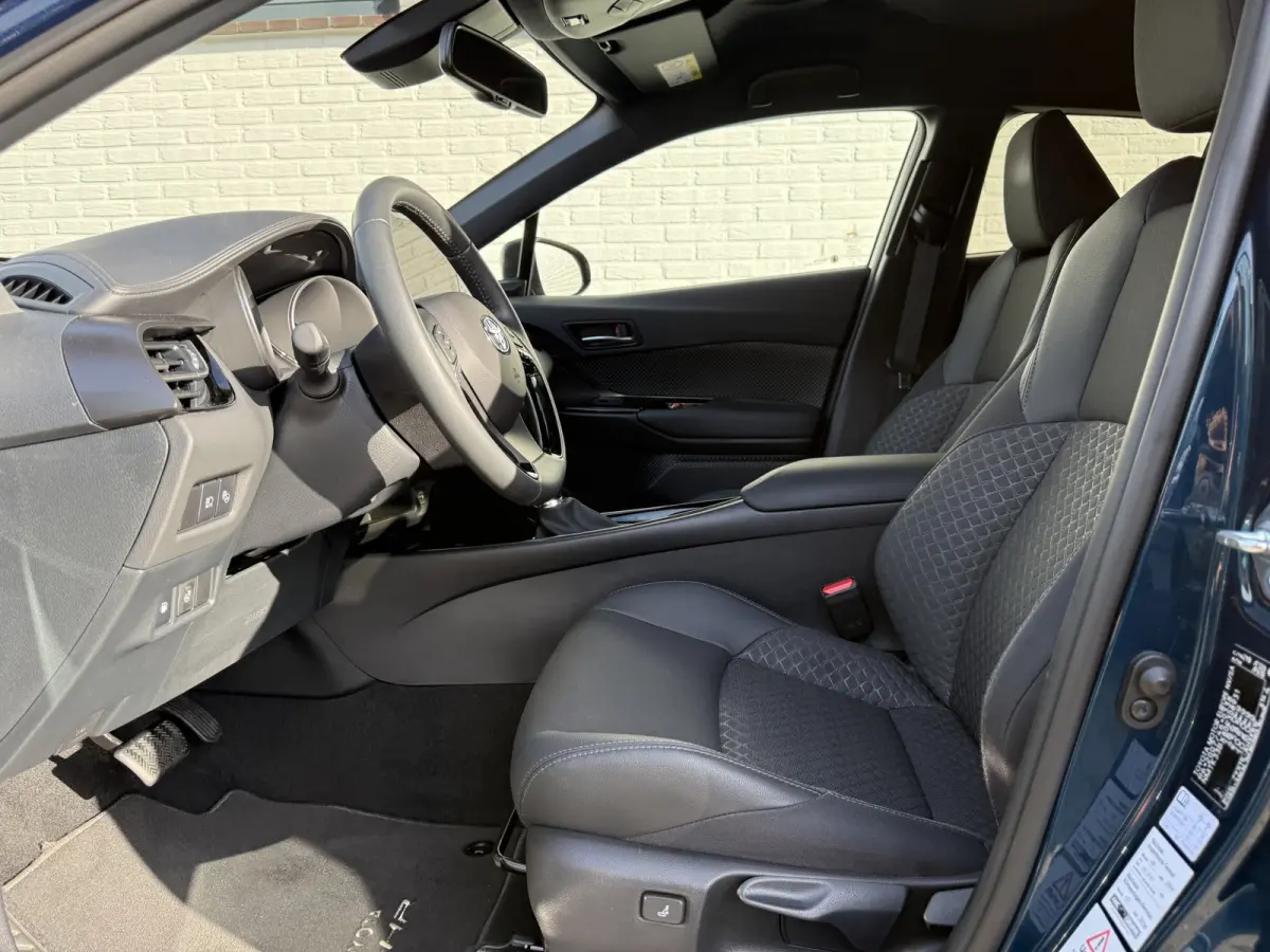 1.8 Hybrid Team D | ACC | CarPlay | Camera | Keyless | LED | 18 inch