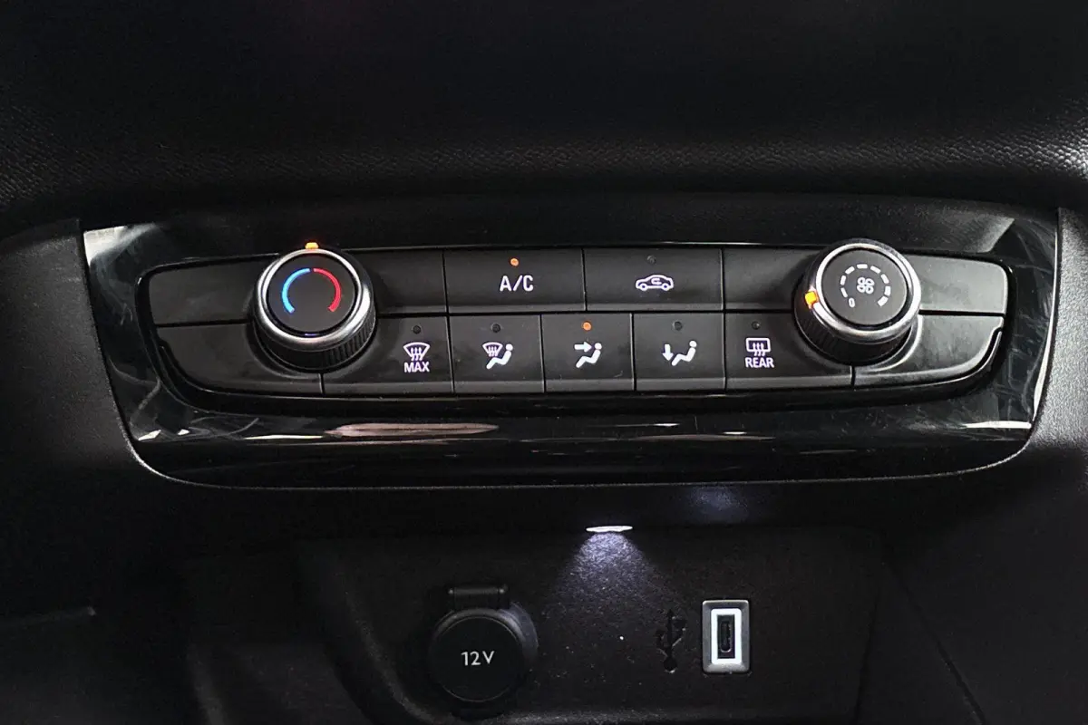1.2 Turbo Hybrid GS Automaat Camera 16" Apple CarPlay