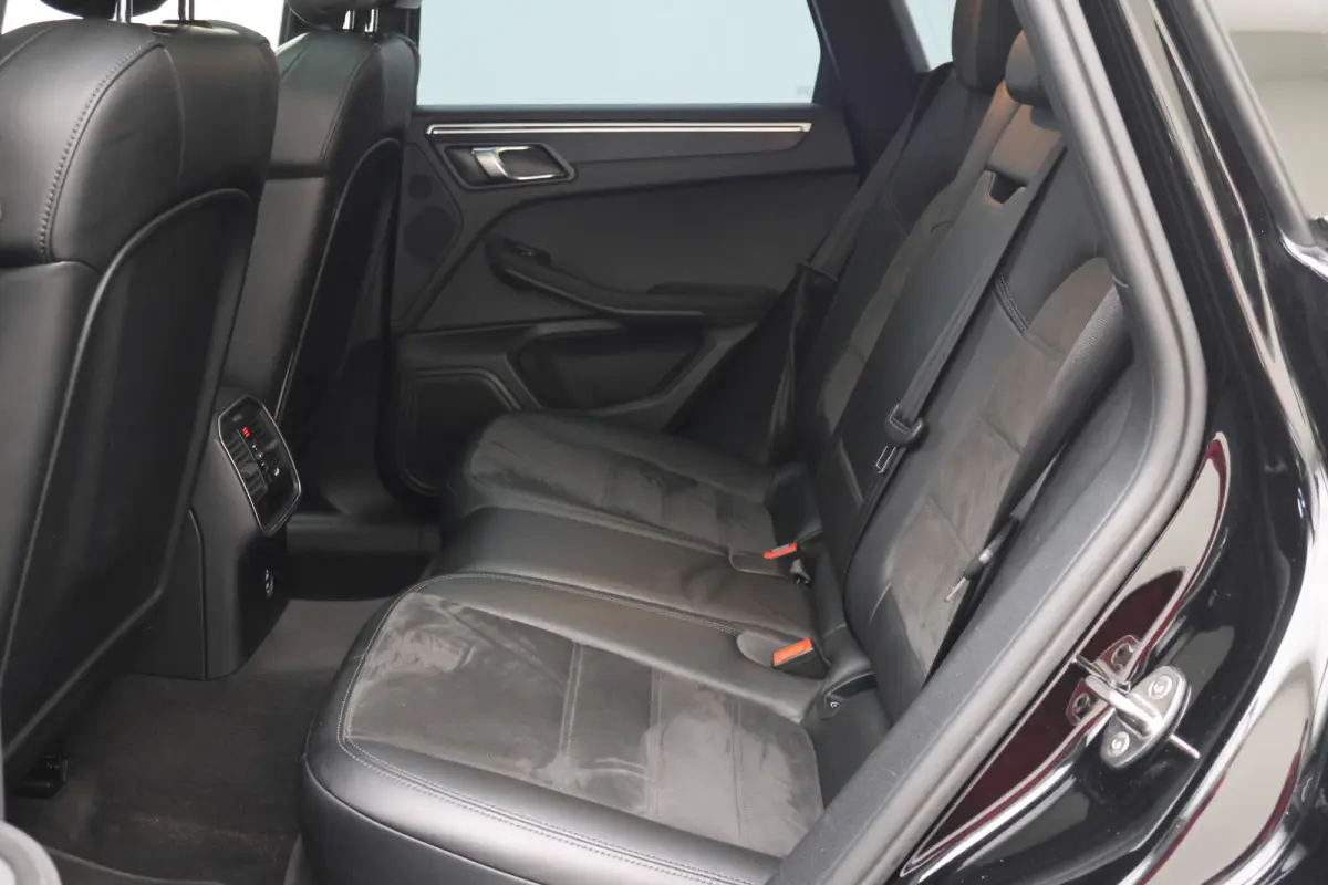 2.9 GTS Sport-chrono Pakket Plus, Panoramadak, Camera, Cruise, Navigatie, Trekhaak, 21''
