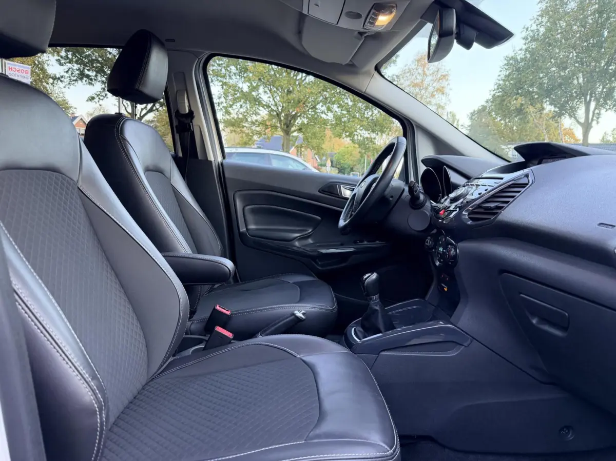 1.0 EcoBoost Titanium S | Trekhaak | Clima | Camera | Navigatie | Dealer Onderhouden | Winter Pakket