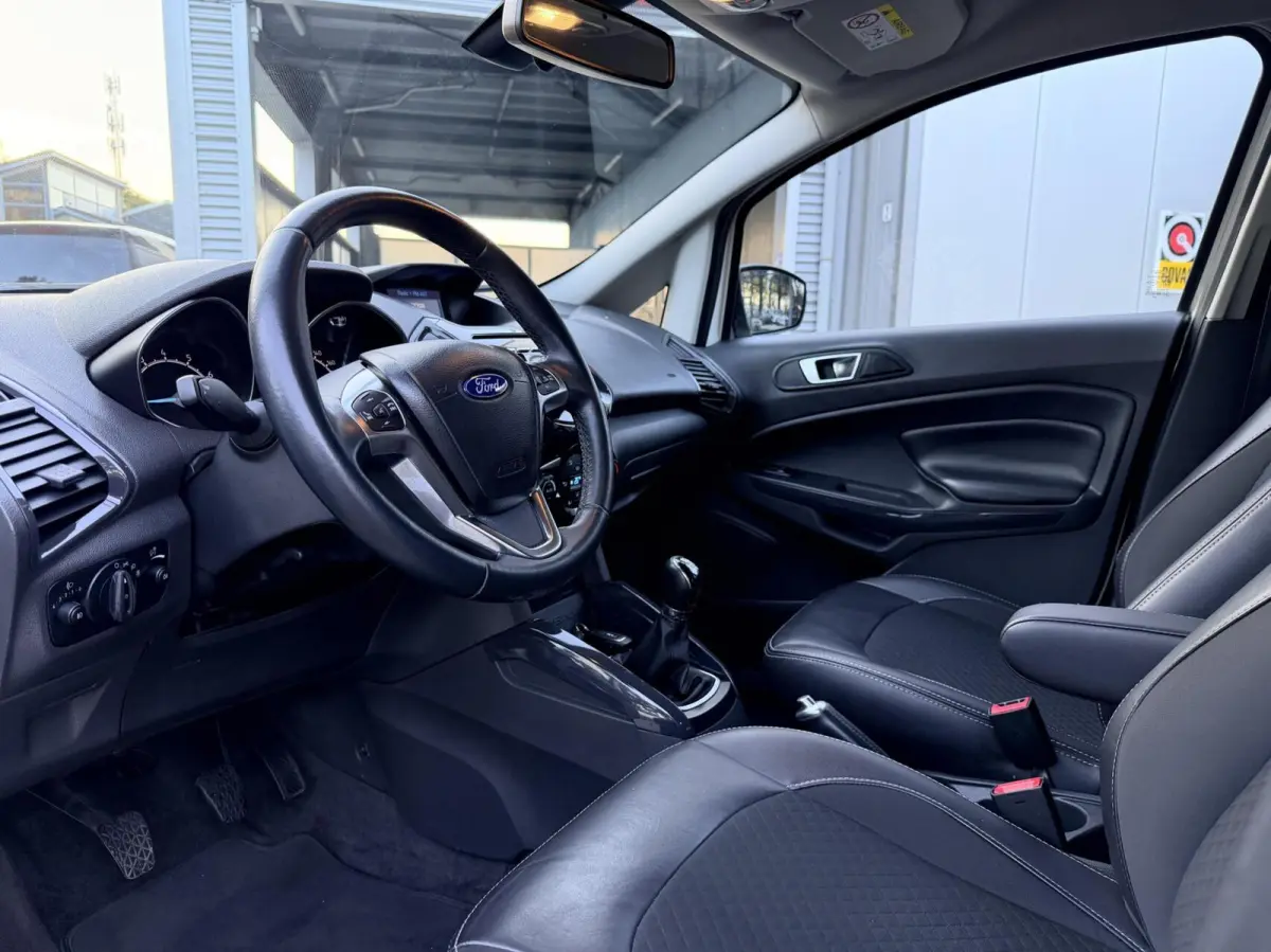 1.0 EcoBoost Titanium S | Trekhaak | Clima | Camera | Navigatie | Dealer Onderhouden | Winter Pakket