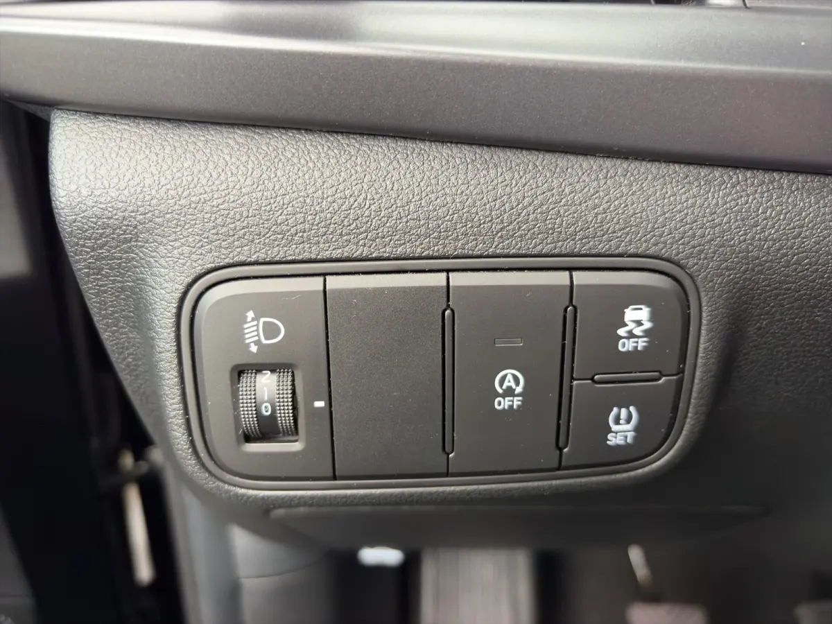 1.2 MPI 85pk Comfort | Carplay | Camera | Navigatie |16-inch Velgen | Cruise control | DAB | Bluetooth | Parkeersensoren | BLIS | Airco | Middenarmsteun