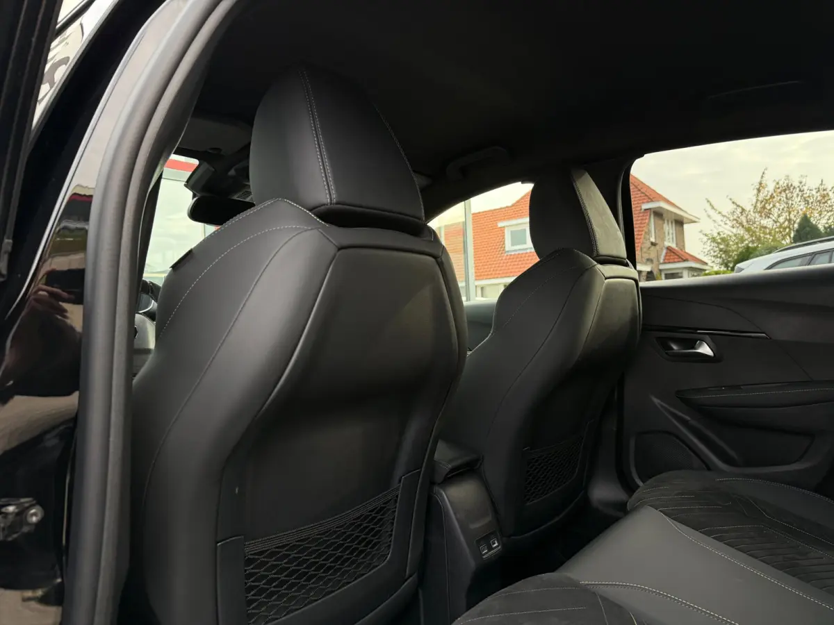 1.2 Hybrid 110 e-DCS6 GT | Dodehoek | Alcantara stoel | ACC