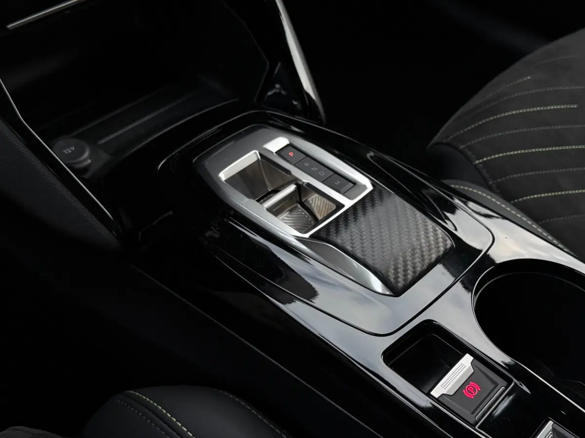 1.2 Hybrid 110 e-DCS6 GT | Dodehoek | Alcantara stoel | ACC