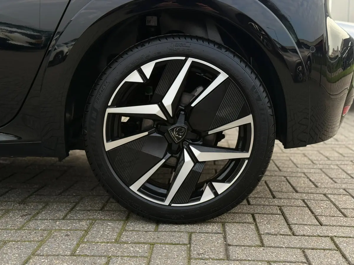 1.2 Hybrid 110 e-DCS6 GT | Dodehoek | Alcantara stoel | ACC