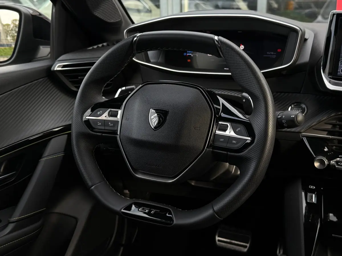 1.2 Hybrid 110 e-DCS6 GT | Dodehoek | Alcantara stoel | ACC