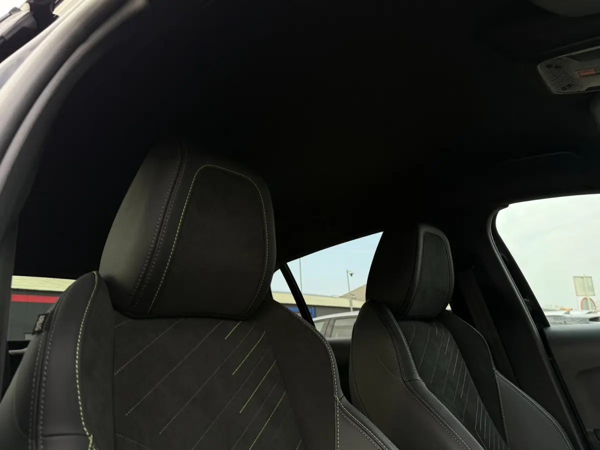 1.2 Hybrid 110 e-DCS6 GT | Dodehoek | Alcantara stoel | ACC