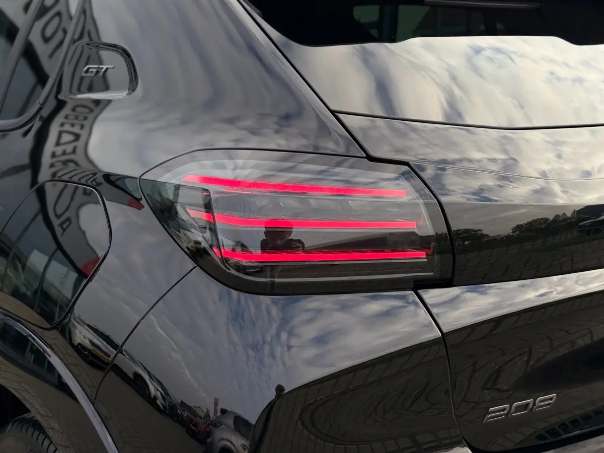 1.2 Hybrid 110 e-DCS6 GT | Dodehoek | Alcantara stoel | ACC