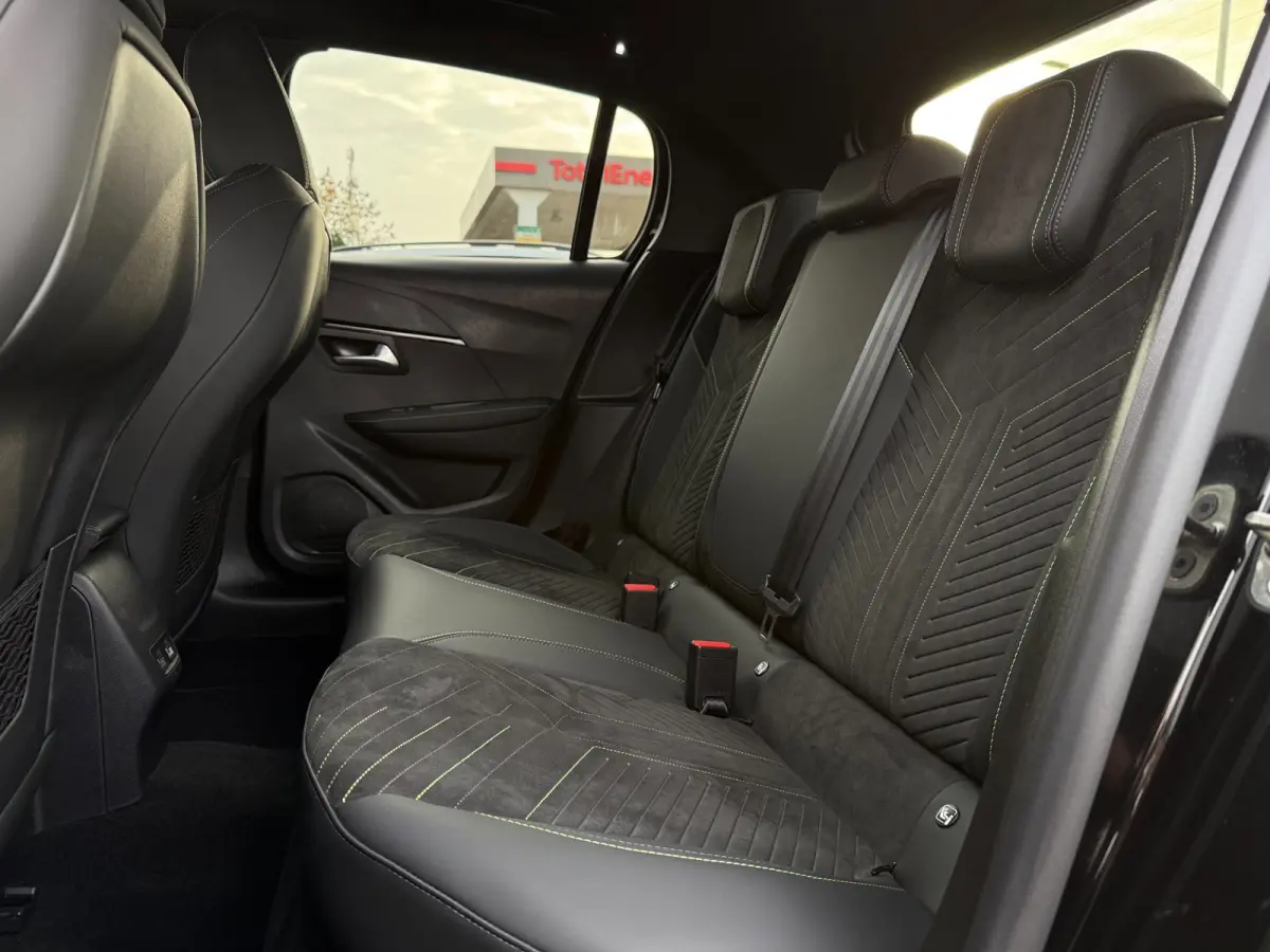 1.2 Hybrid 110 e-DCS6 GT | Dodehoek | Alcantara stoel | ACC