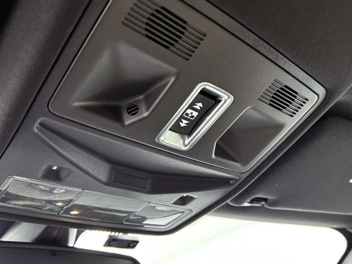 2.0 Si 4WD Dynamic (Goed Onderh, Panorama,Carplay, Camera, Navi, StoelV, Parkeerhulp V+A, Etc)