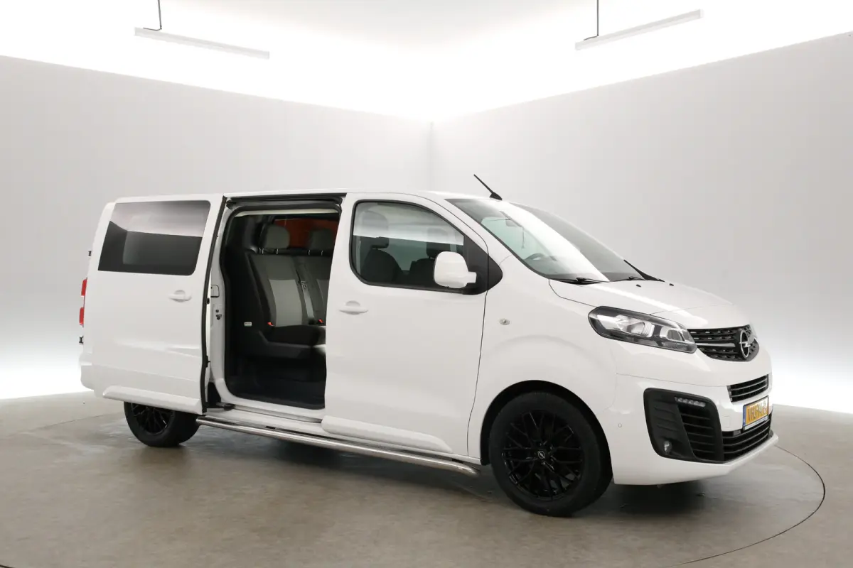 2.0 CDTI L3H1 | Dubbele Cabine | Airco | Cruise | Camera | Trekhaak | Carplay | Parkeersens.