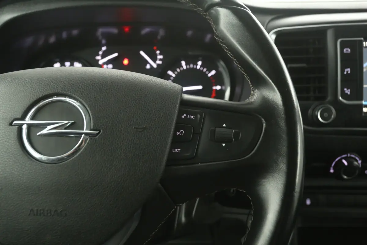 2.0 CDTI L3H1 | Dubbele Cabine | Airco | Cruise | Camera | Trekhaak | Carplay | Parkeersens.