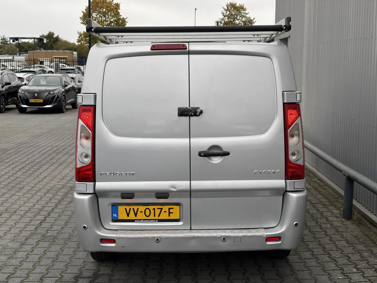 2.0 HDI L2H1*A/C*3-PERS*CRUISE*NAVI*PDC*IMPERIAAL*
