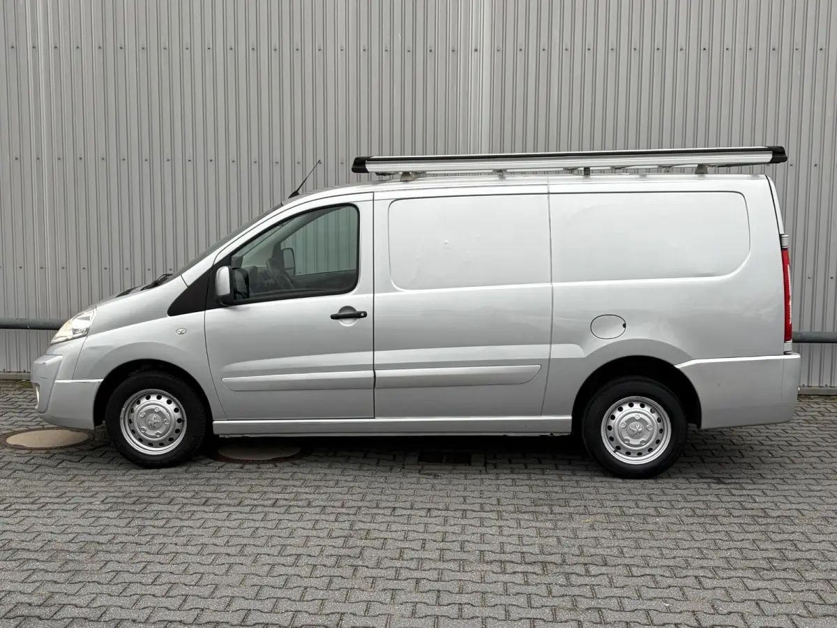2.0 HDI L2H1*A/C*3-PERS*CRUISE*NAVI*PDC*IMPERIAAL*
