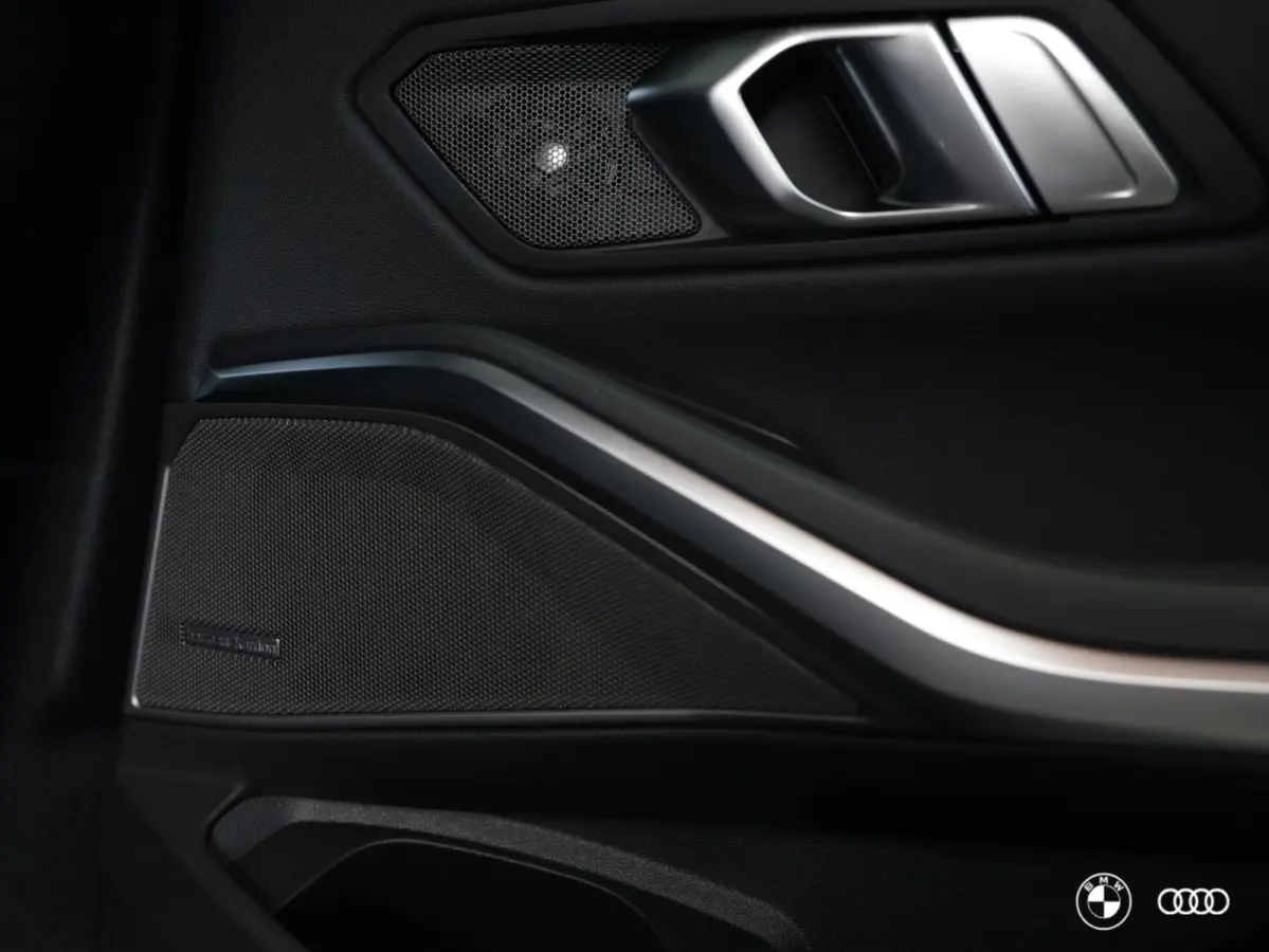 330e M-Sport PRO / ACC / LEDER / HEAD UP / HARMAN KARDON / EL STOEL MET GEHEUGEN / VERW STOEL- & STUUR