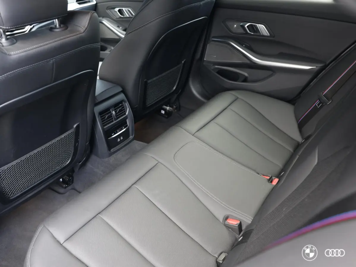 330e M-Sport PRO / ACC / LEDER / HEAD UP / HARMAN KARDON / EL STOEL MET GEHEUGEN / VERW STOEL- & STUUR