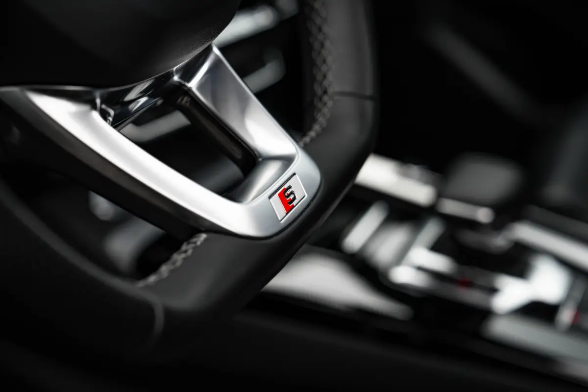 55 TFSI e S edition Competition | Achteruitrijcamera | Apple Carplay/Android Auto|telefoonintegratie premium | Cruise control adaptief met Stop&Go | Luchtvering | Panoramadak | Trekhaak | Me