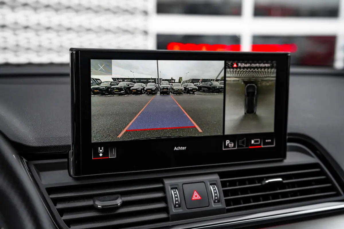 55 TFSI e S edition Competition | Achteruitrijcamera | Apple Carplay/Android Auto|telefoonintegratie premium | Cruise control adaptief met Stop&Go | Luchtvering | Panoramadak | Trekhaak | Me