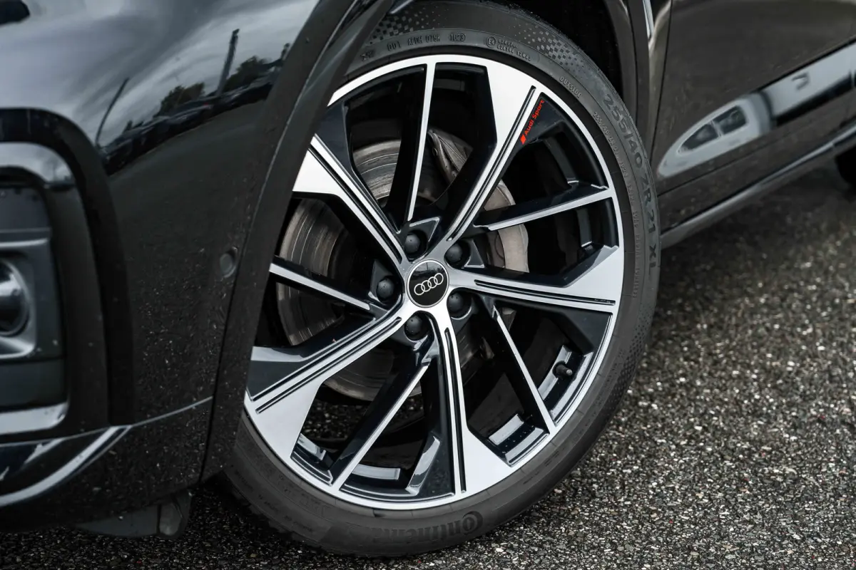 55 TFSI e S edition Competition | Achteruitrijcamera | Apple Carplay/Android Auto|telefoonintegratie premium | Cruise control adaptief met Stop&Go | Luchtvering | Panoramadak | Trekhaak | Me