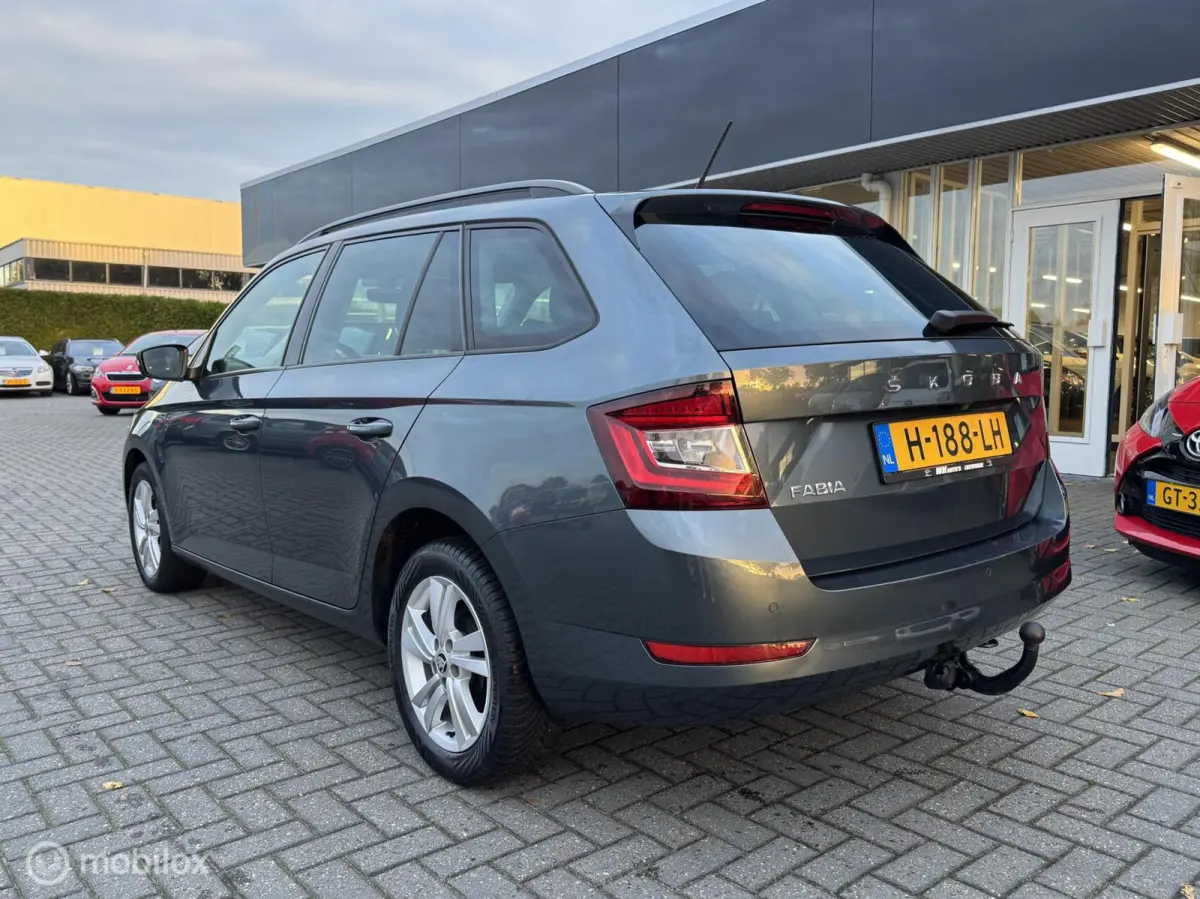 1.0 TSI Style | Trekhaak | Stoelverwarming