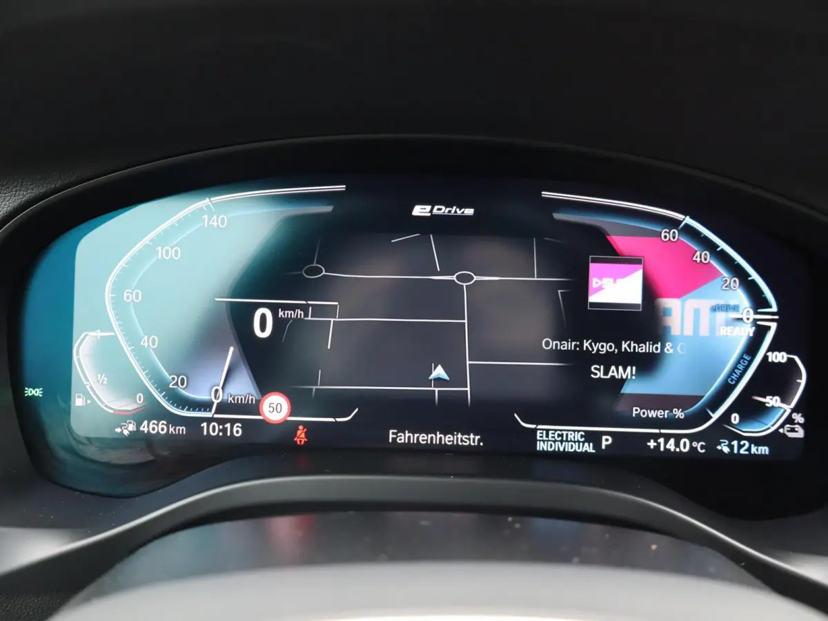 xDrive30e 292pk High Executive | M Sport Pakket | Head-up display | SoH 92% | 20" Velgen | Rondomzicht Camera | Laser led light | Lederen bekleding